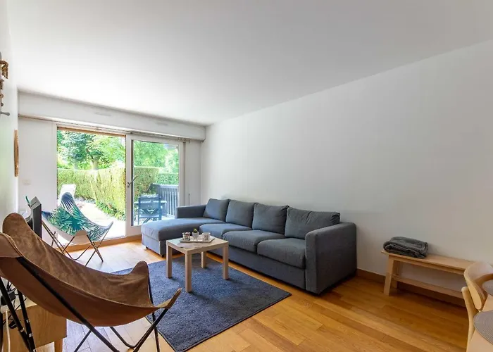 3 Bedroom Apartment With Garden And Swimming Pool