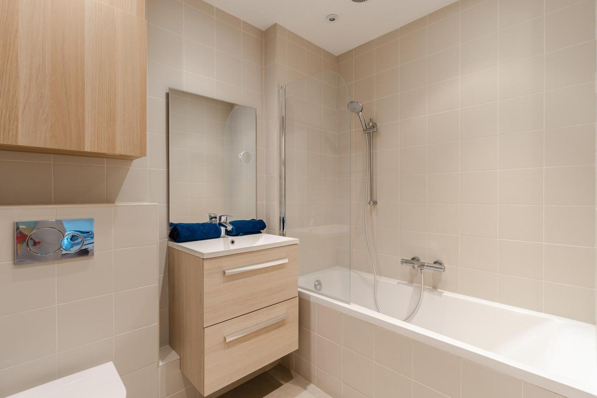 3 Bedroom With Garden And Swimming Pool