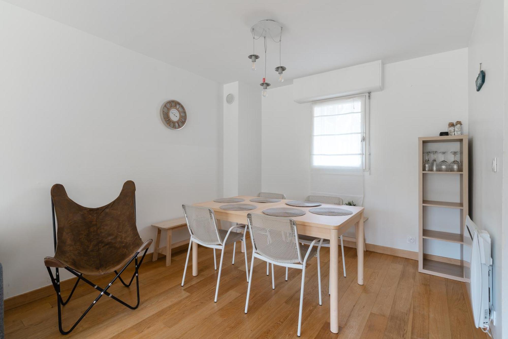 3 Bedroom With Garden And Swimming Pool Deauville